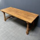 Oude Spaanse iepen houten eettafel