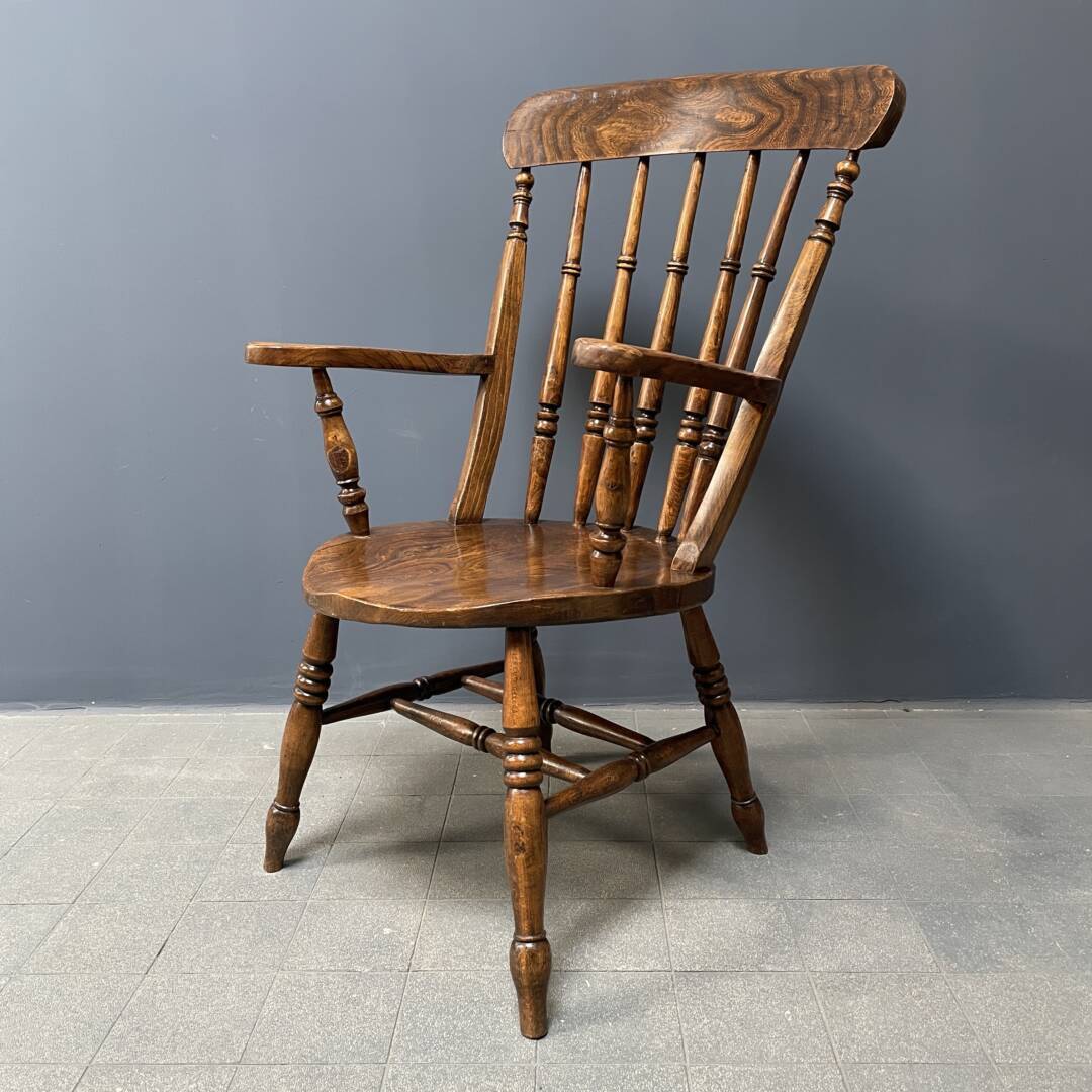 overhemd thee Arabische Sarabo Antieke iepenhouten Engelse windsor stoel | Bert & Co | Vintage Industrieel  Brocante Antiek Retro