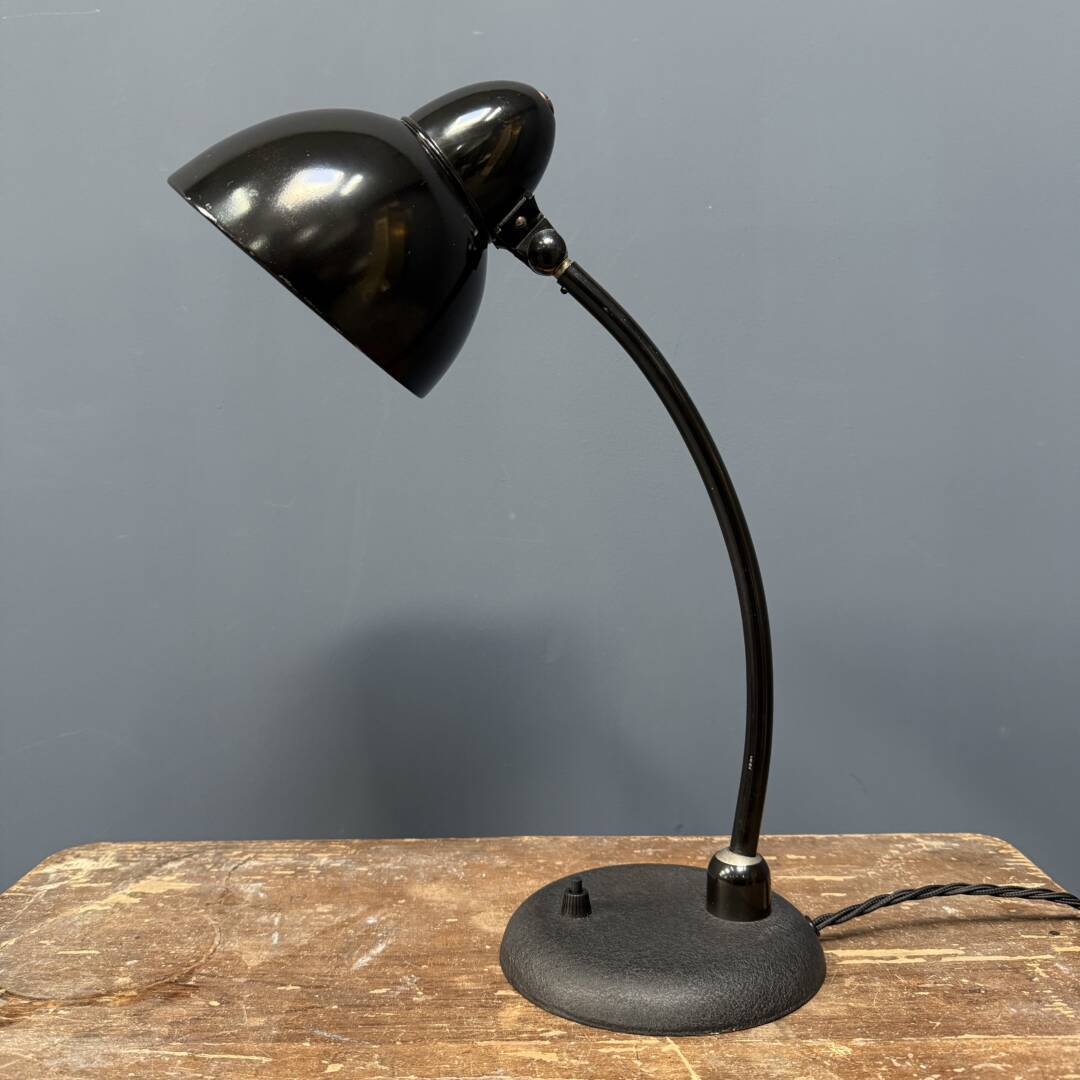 Zwarte BEHA Leuchten Bauhaus bureaulamp