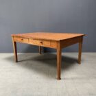 Antieke pitch pine stoffen tafel met twee laden