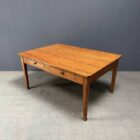 Antieke pitch pine stoffen tafel met twee laden