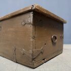 Antieke houten geschilderde Zweedse kist