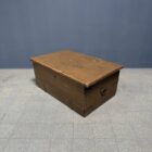 Antieke houten geschilderde Zweedse kist