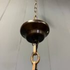 Klein formaat persglazen Holophane hanglamp met ketting en plafondkap