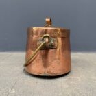Rood koperen pot met deksel