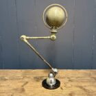 Beige twee-arms Jielde tafellamp