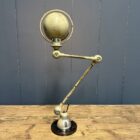 Beige twee-arms Jielde tafellamp