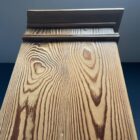 Grote antieke pitch pine schoolkast