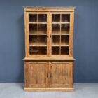 Grote antieke pitch pine schoolkast