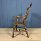 Bruine Engelse Windsor armstoel met hoge rug