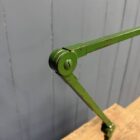 Groene Engelse 3-arms Invisaflex machinelamp