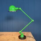Groene twee-arms Jielde tafellamp