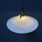 Partij antieke wit opaline glazen hanglampen