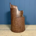 Oude Zweedse beschilderde houten stronk stoel