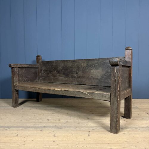 Antieke Spaanse iepenhouten bank uit de 18e eeuw