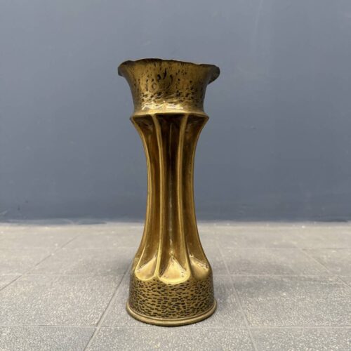 Bewerkte trench art koperen granaathuls uit Frankrijk WO1