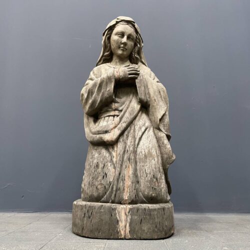 Groot oud uit hout gesneden Maria beeld
