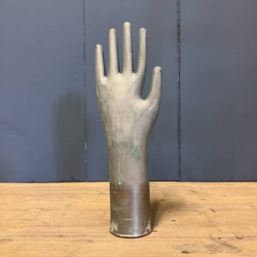 Vernikkelde koperen handschoenenmal