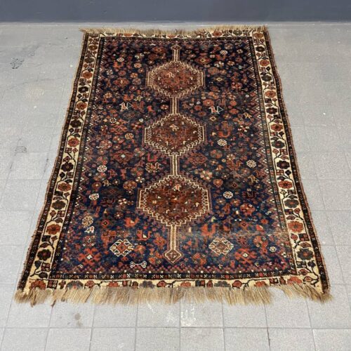 Antiek Benlian tapijt of kleed